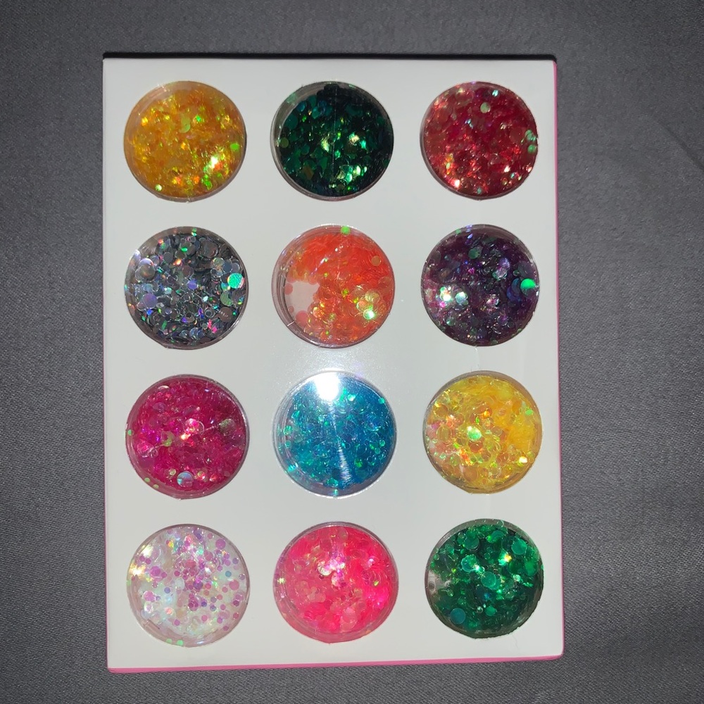 Creative Glitter Nails